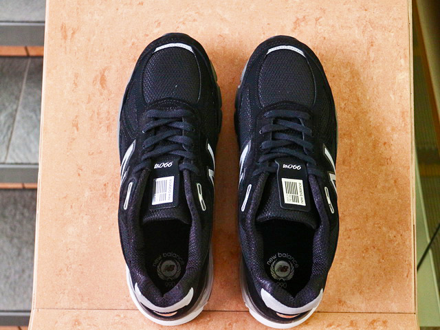 M990 BK4 “BLACK”01