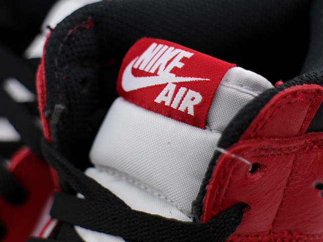 AIR JORDAN 1 RETRO HIGH OG 555088-101-bs - 4