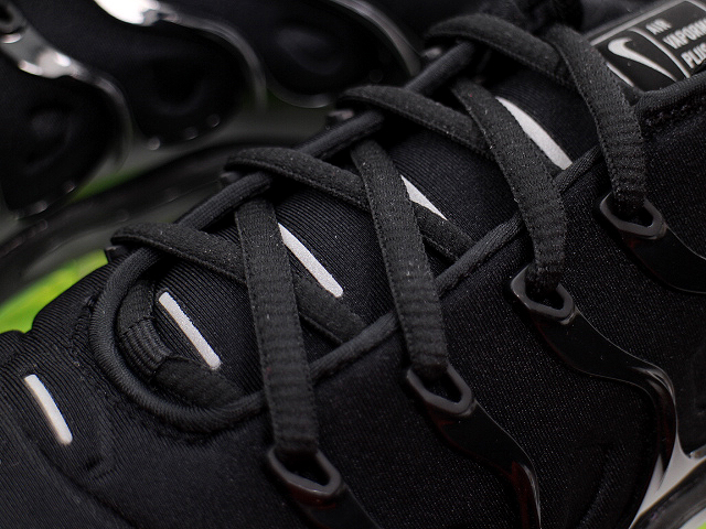 AIR VAPORMAX PLUS 924453-015 - 5