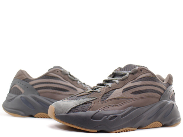 YEEZY BOOST 700 V2 EG6860 - 2