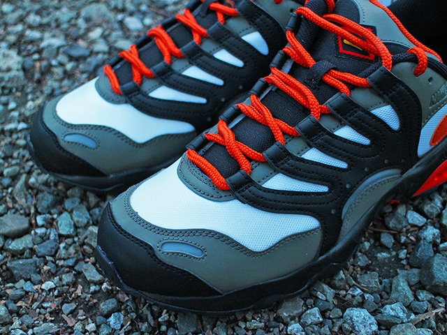 AIR TERRA HUMARA 18 “OLIVE GREY/DEEP ORANGE”01