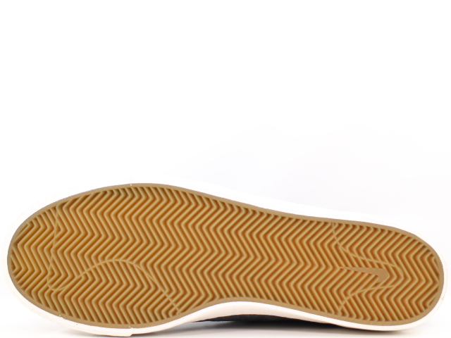 SB ZOOM BLAZER CHUKKA XT AH3366-002 - 4