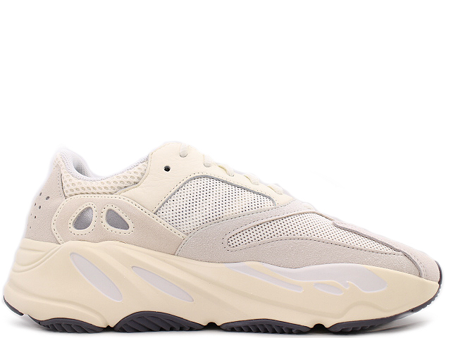 YEEZY BOOST 700 EG7596 - 1