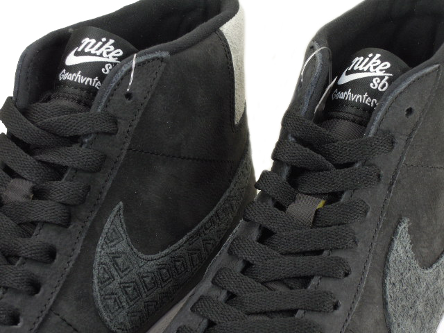 SB ZOOM BLAZER MID QS AH6158-001 - 6