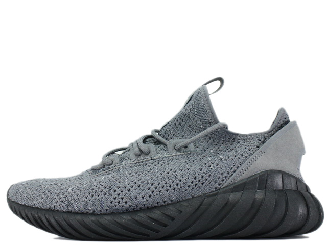 TUBULAR DOOM SOCK PK BY3564