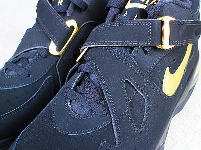 AIR FORCE MAX CB “BLACK/METALLIC GOLD”01
