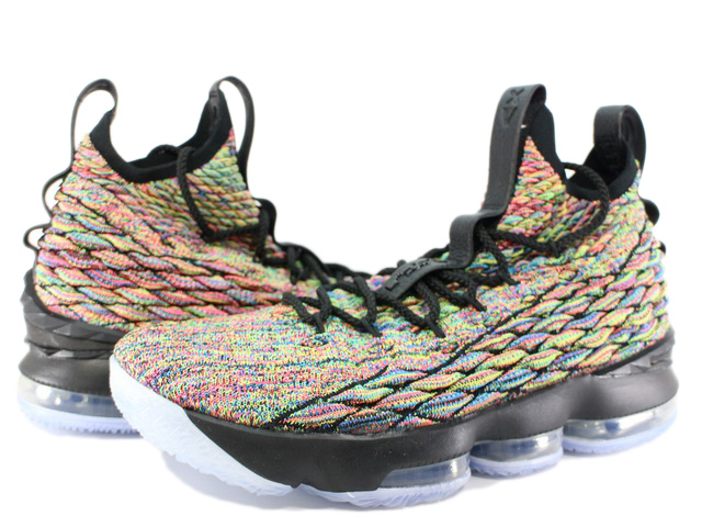 LEBRON 15 897648-901 - 1