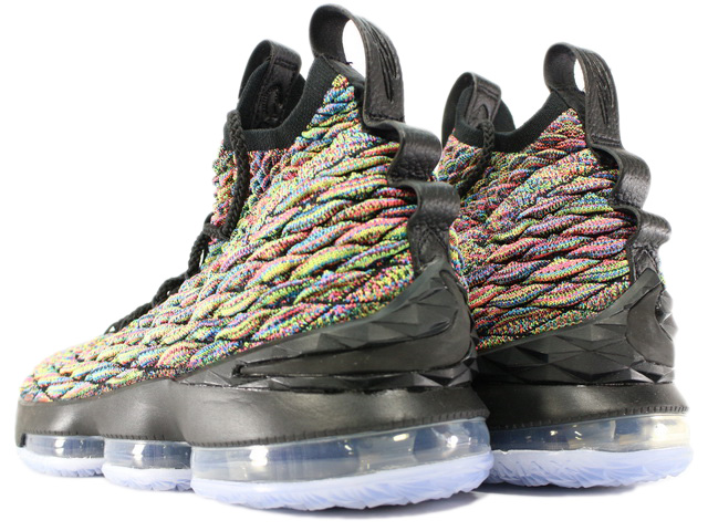 LEBRON 15 897648-901 - 2