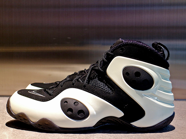 ZOOM ROOKIE “GLOW IN THE DARK 2018”01