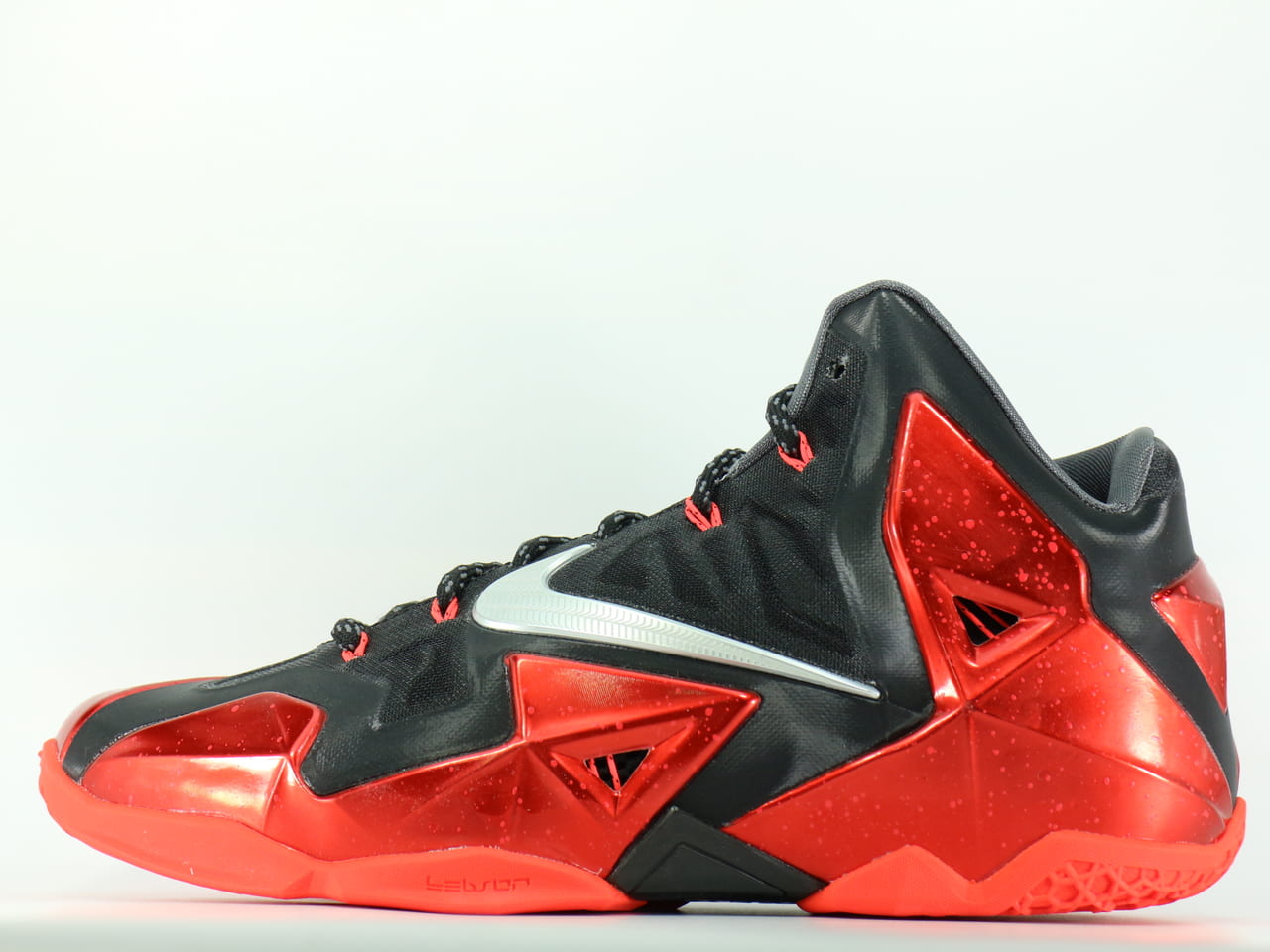 LEBRON 11 XDR 626374-001