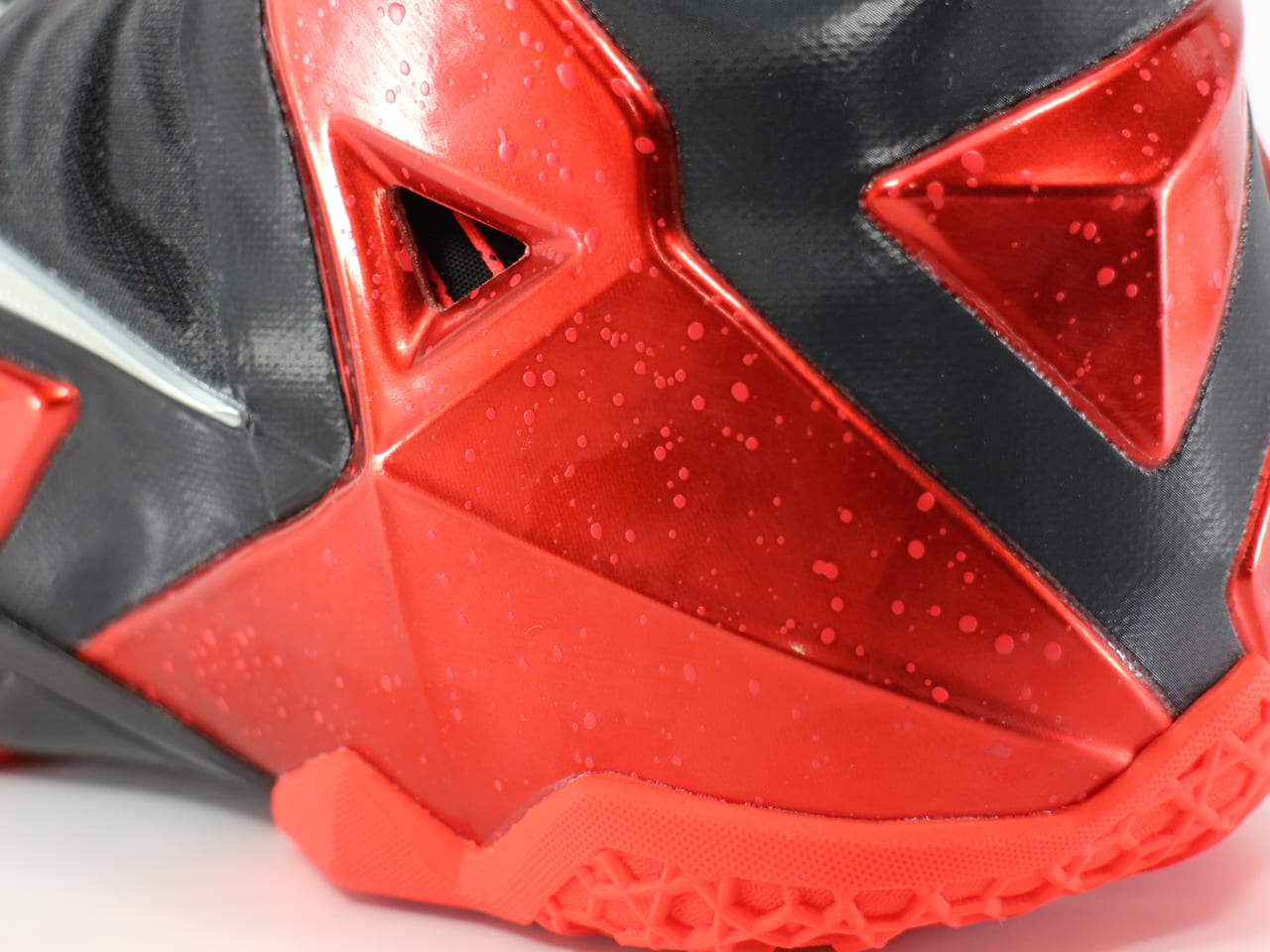 LEBRON 11 XDR 626374-001 - 5