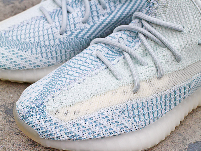 YEEZY BOOST 350 V2 “CLOUD WHITE”01