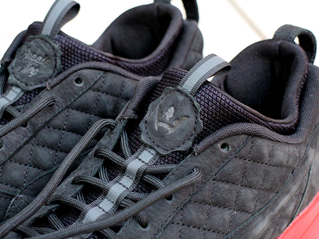 RF698S”HIGHSNOBIETY×RONNIE FIEG”01