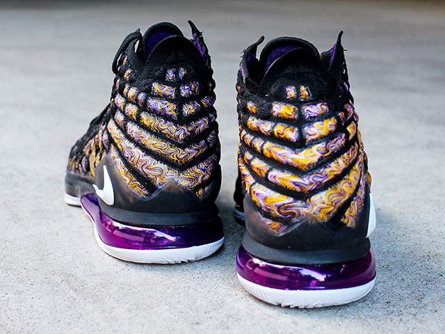 LEBRON 17 “LA AWAY”01