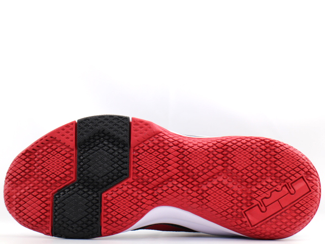 LEBRON WITNESS 2 942518-006 - 4