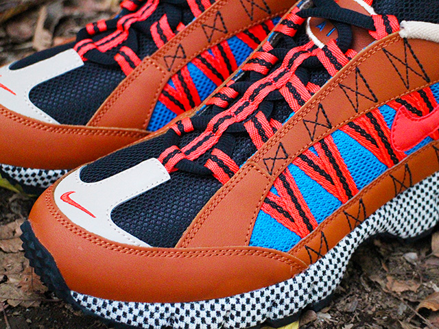 AIR HUMARA 17 “DARK RUSSET/HABANERO RED”01