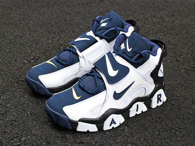 AIR BARRAGE MID “WHITE/MIDNIGHT NAVY”01