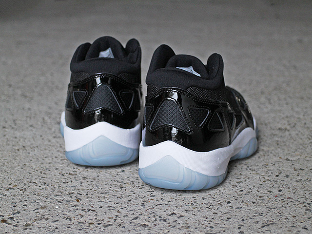 AIR JORDAN 11 RETRO LOW IE “SPACE JAM”01