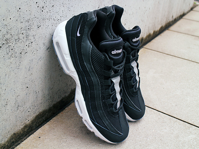 AIR MAX 95 ESSENTIAL “BLACK-REFLECT”01