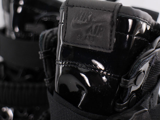 WMNS SF AF 1 SE PRM AJ0963-001 - 5