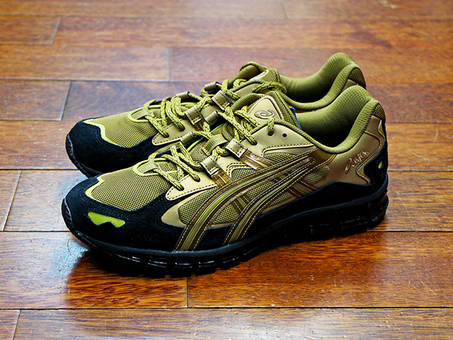 GEL KAYANO 5 360 “AWAKE NY” GOLD01