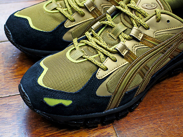 GEL KAYANO 5 360 “AWAKE NY” GOLD01