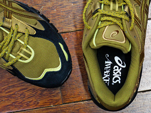 GEL KAYANO 5 360 “AWAKE NY” GOLD01