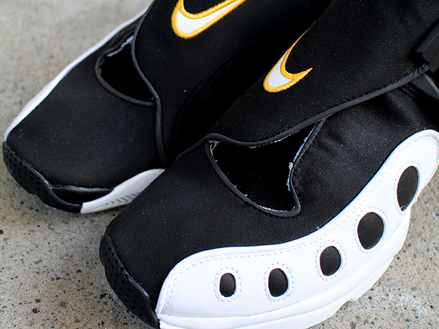 ZOOM GP “BLACK/WHITE-CANYON GOLD”01
