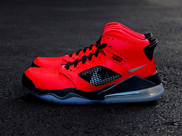 JORDAN MARS 270 “PARIS SAINT-GERMAIN”01