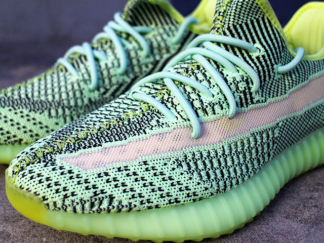 YEEZY BOOST 350 V2 ”YEEZREEL”01