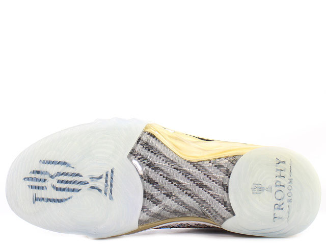 AIR JORDAN 23 TROPHY ROOM 853336-123 - 4