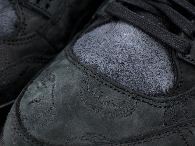 AIR JORDAN 4 RETRO KAWS 930155-001 - 5