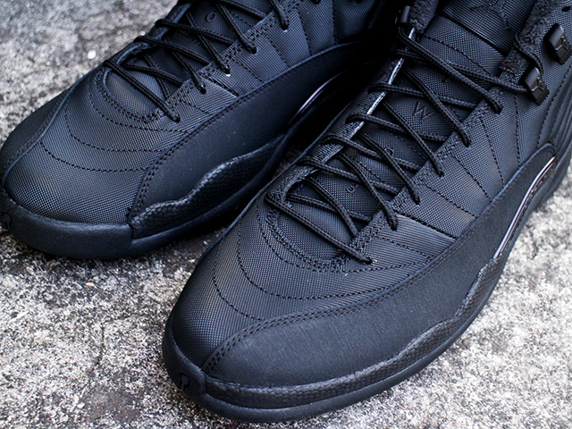 AIR JORDAN 12 RETRO WINTER01