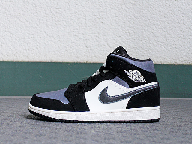 AIR JORDAN 1 MID SPECIAL EDITION “BLACK SATIN”01
