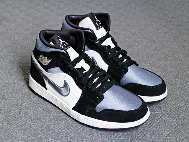 AIR JORDAN 1 MID SPECIAL EDITION “BLACK SATIN”01