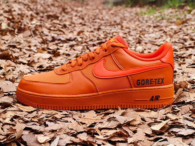 AIR FORCE 1 LOW “GORE-TEX” ORANGE01
