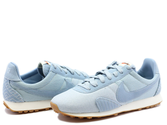 WMNS PRE MONTREAL RACER VNTG PRM 844930-401 - 1