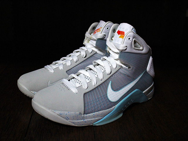 HYPERDUNK SUPREME “MARTY MCFLY”01
