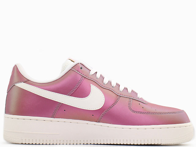AIR FORCE 1 07 LV8 823511-600 - 3