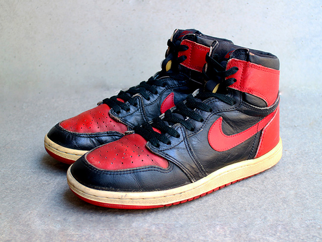 AIR JORDAN 1 BRED 198501