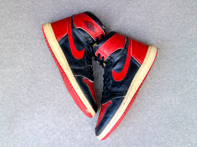 AIR JORDAN 1 BRED 198501