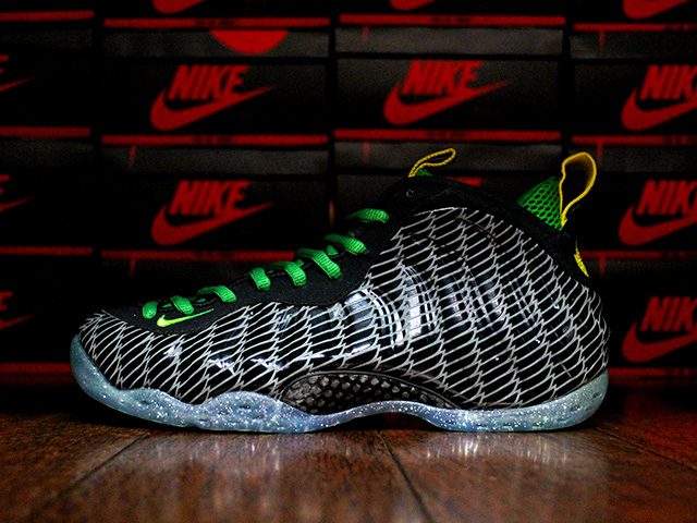 AIR FOAMPOSITE ONE PREMIUM UO QS “OREGON DUCKS”01