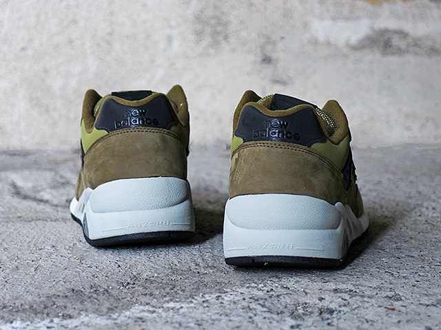 CMT580BM “OLIVE”01