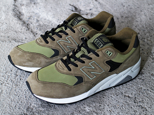 CMT580BM “OLIVE”01