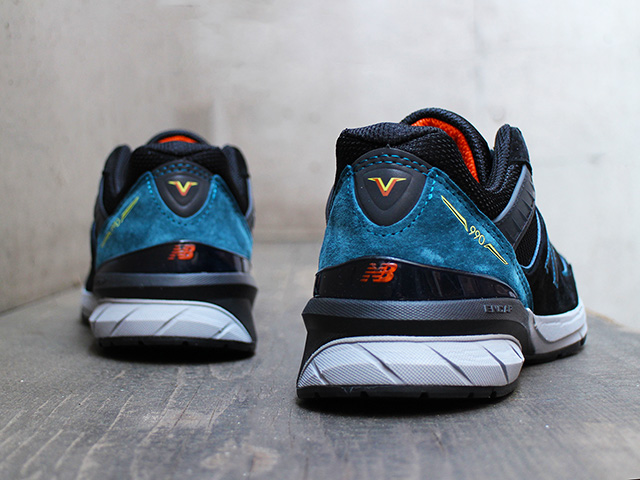 M990 DR5 “BLACK/BLUE”01