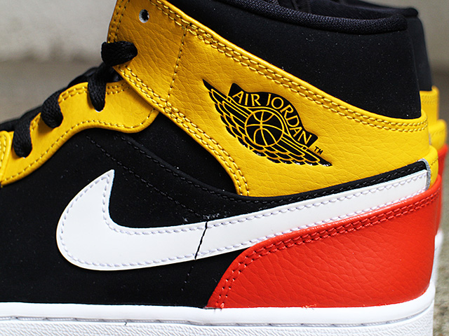 AIR JORDAN 1 MID SPECIAL EDITION “RAYGUNS”01