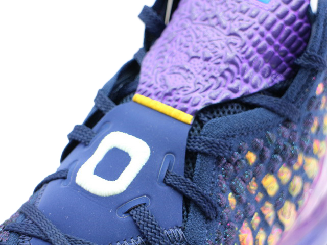 LEBRON 17 AS CD5050-400 - 5