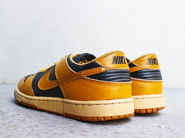 DUNK LOW “IOWA/1985”01