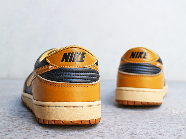 DUNK LOW “IOWA/1985”01