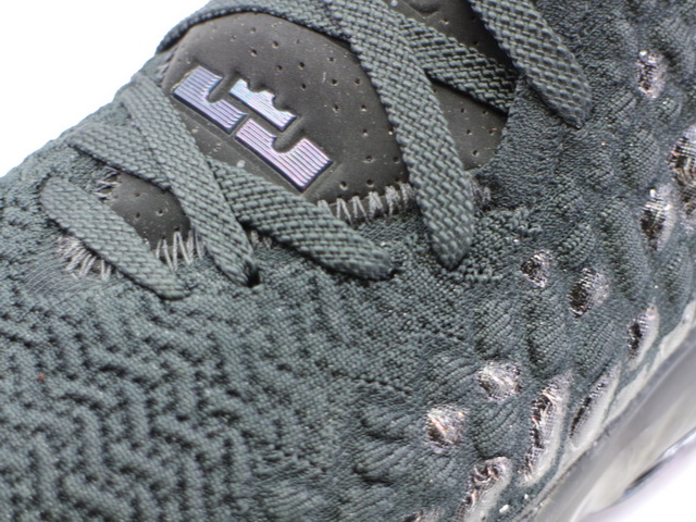 LEBRON 17 BQ3177-001 - 6